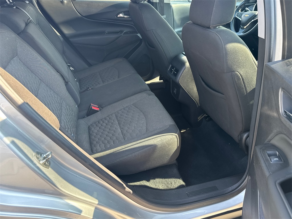 2021 Chevrolet Equinox LT photo 13
