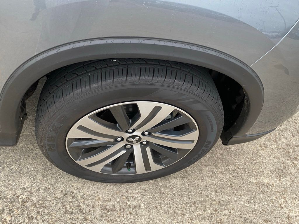 2024 Mitsubishi Outlander Sport ES photo 30