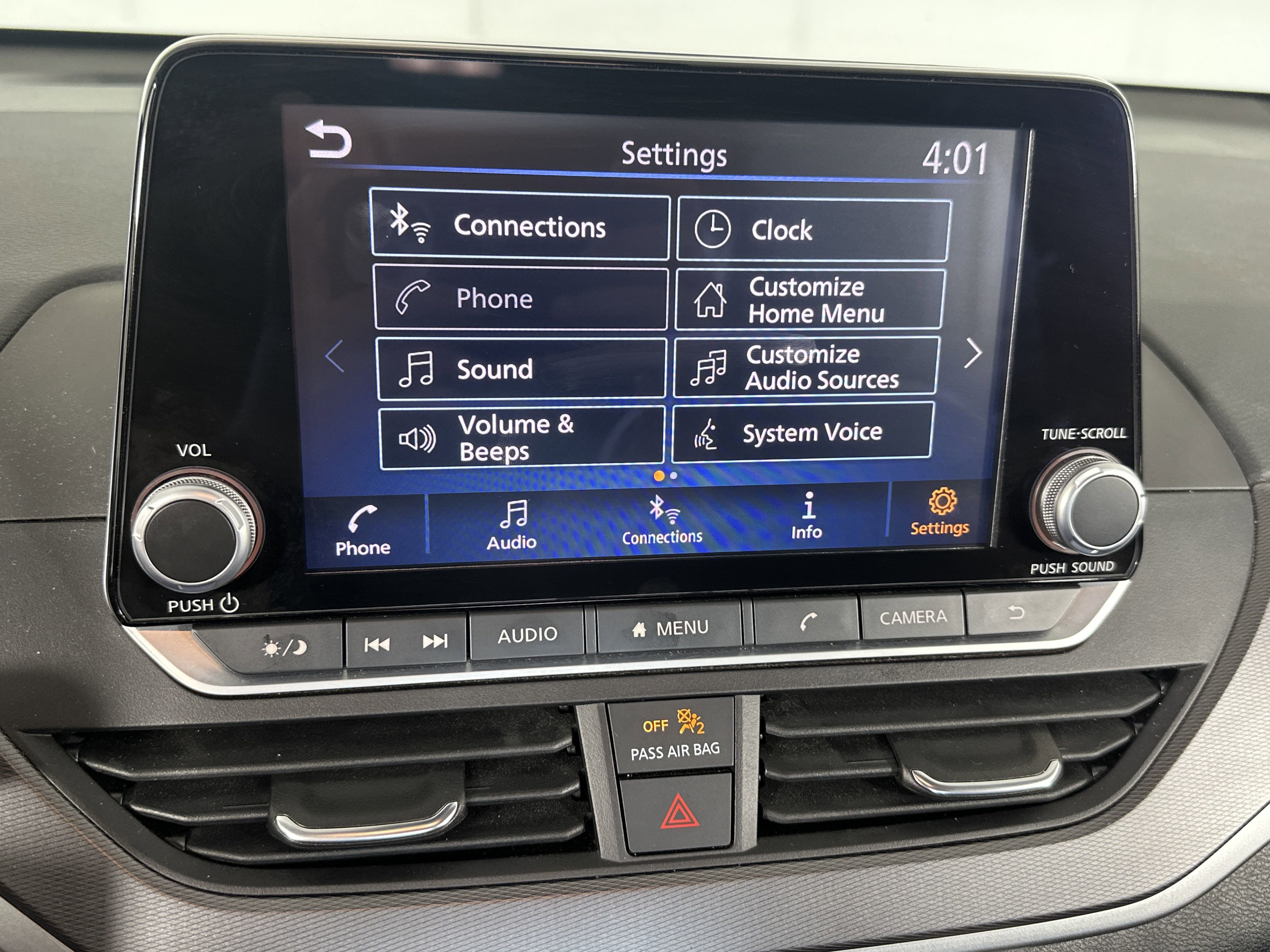 2023 Nissan Altima 2.5 SR photo 4
