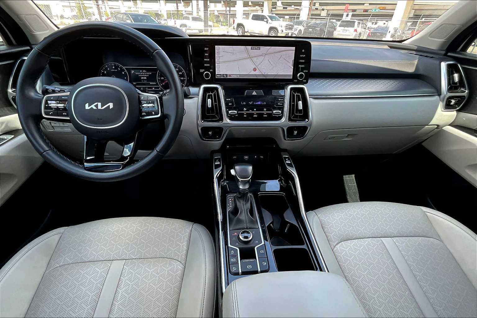 2022 Kia Sorento SX photo 12