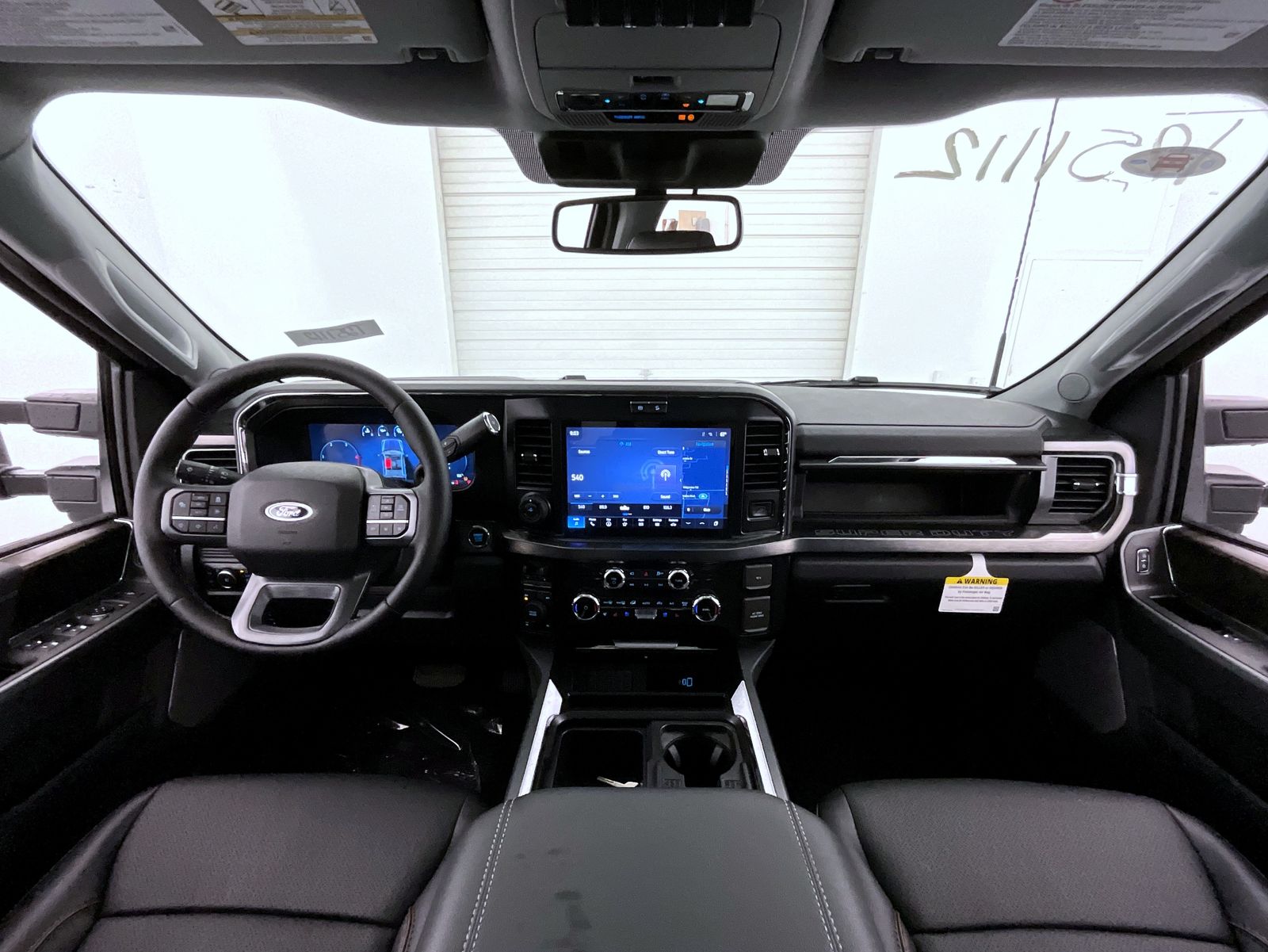 2025 Ford F-350 Lariat photo 13