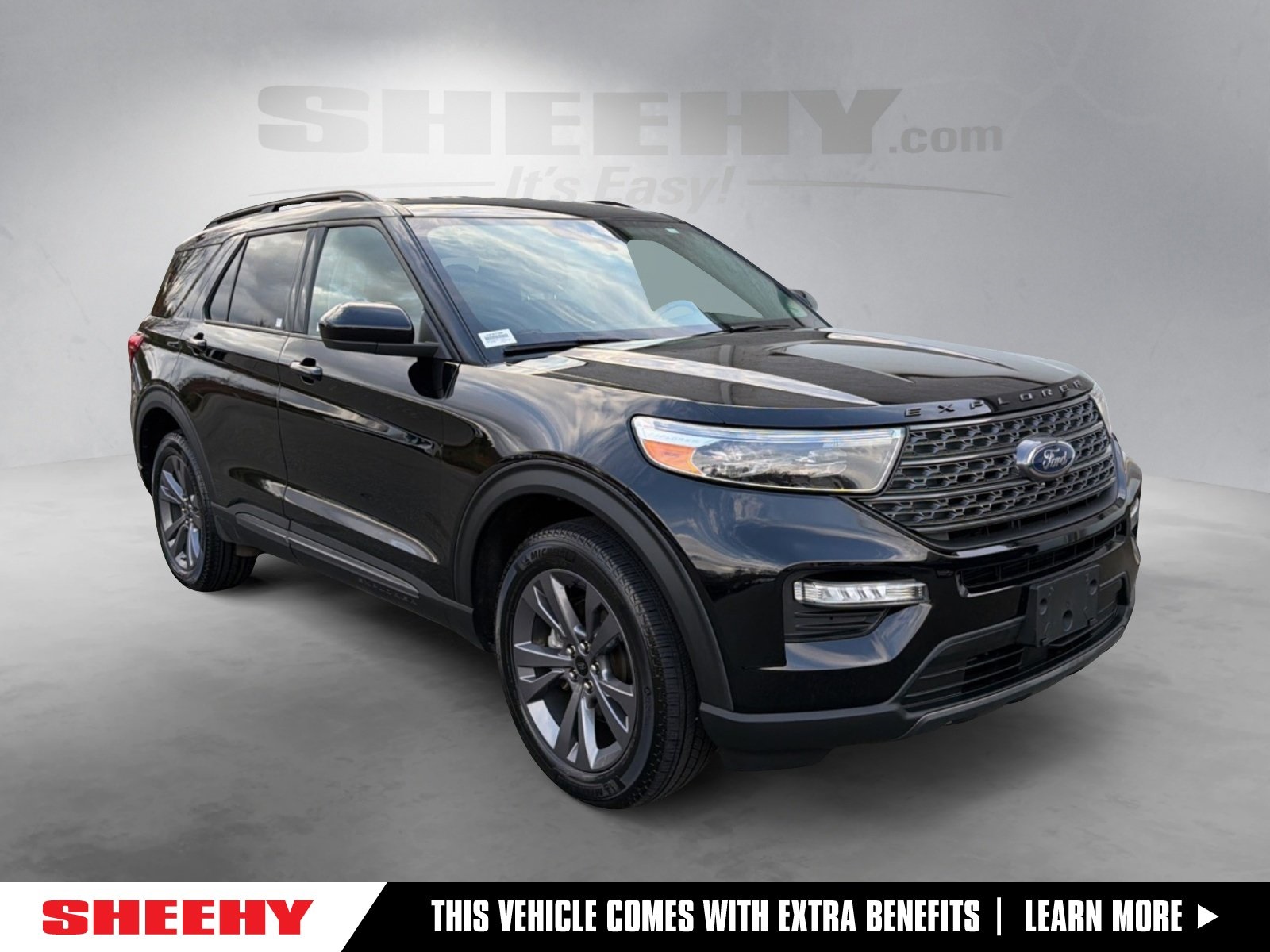 2023 Ford Explorer XLT's photo