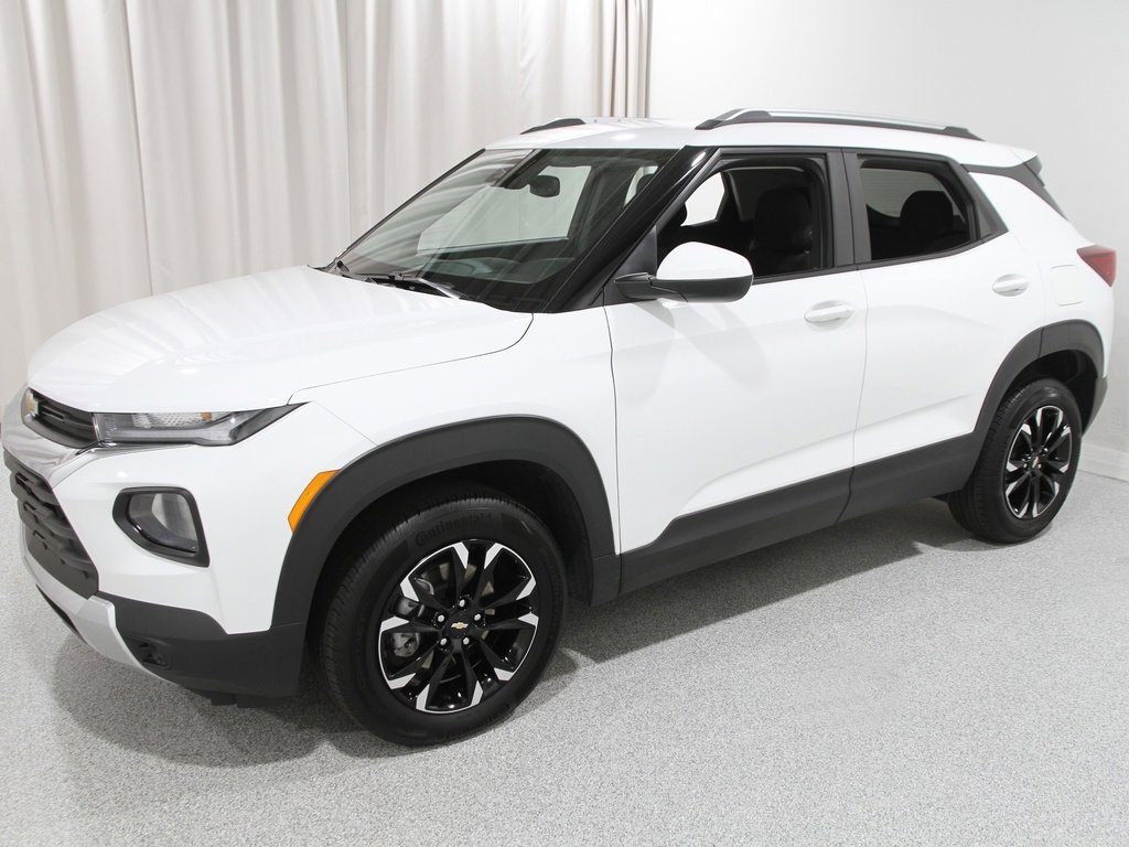 2022 Chevrolet Trailblazer LT photo 3