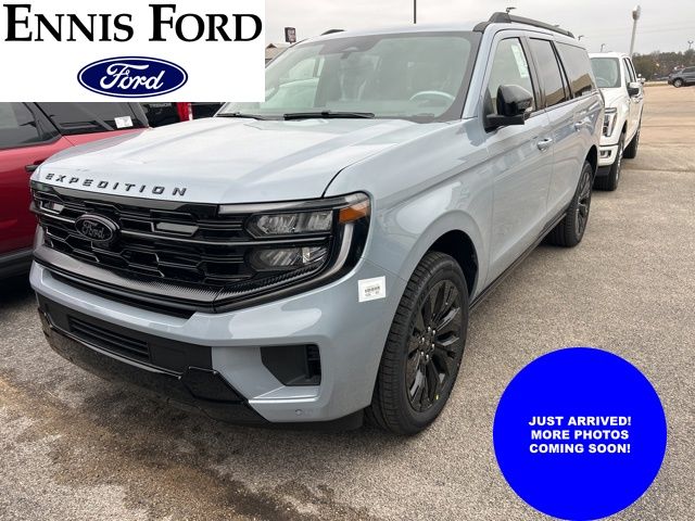2025 Ford Expedition Platinum's photo