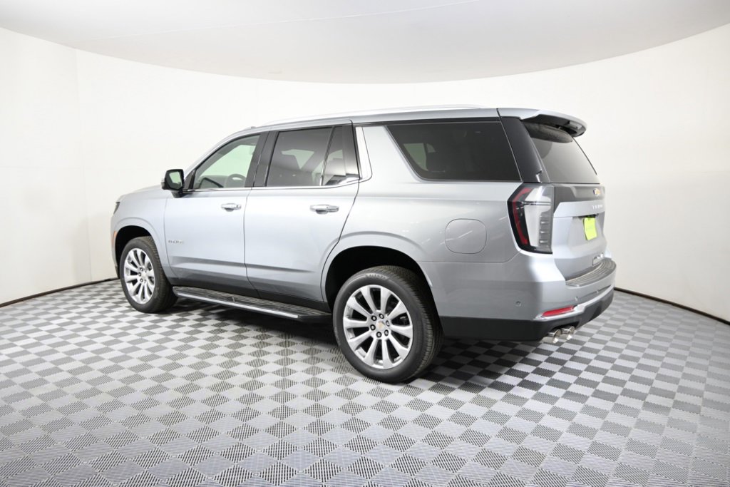 2025 Chevrolet Tahoe Premier photo 4