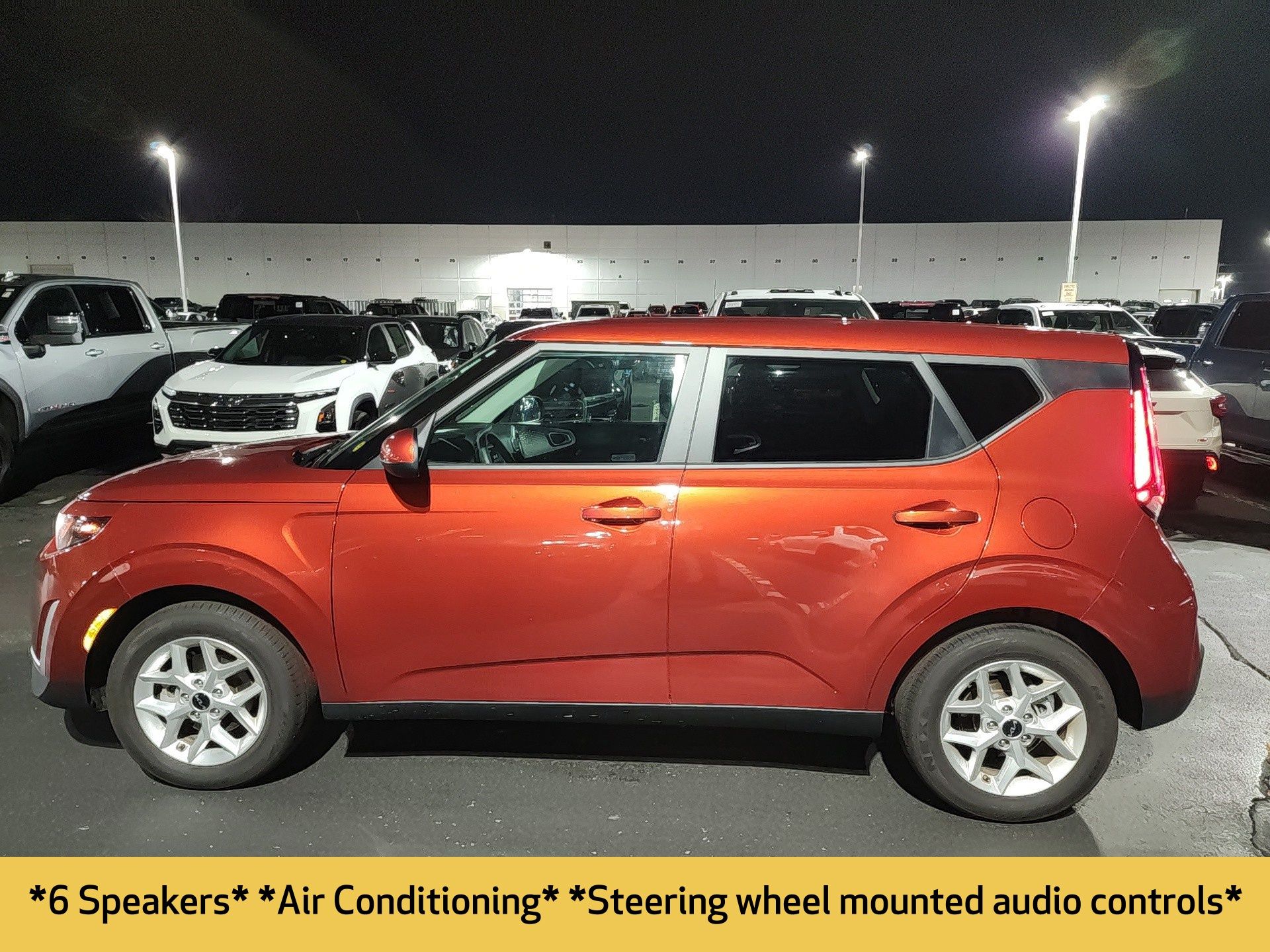 2023 Kia Soul LX photo 4