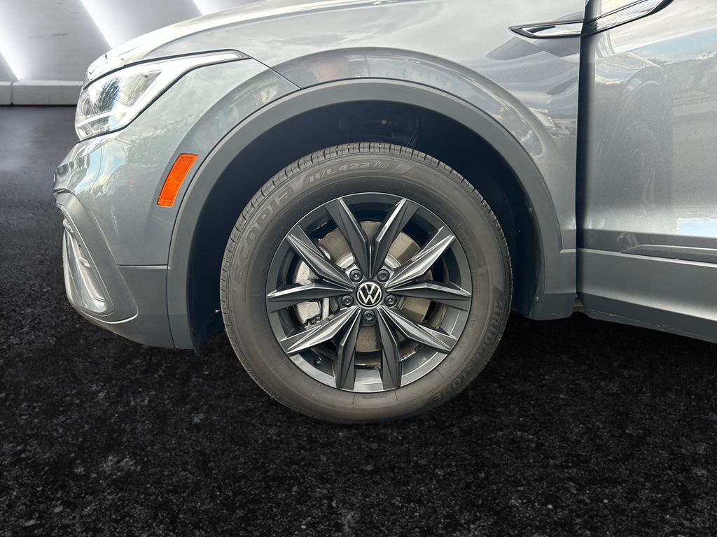 2024 Volkswagen Tiguan SE photo 26