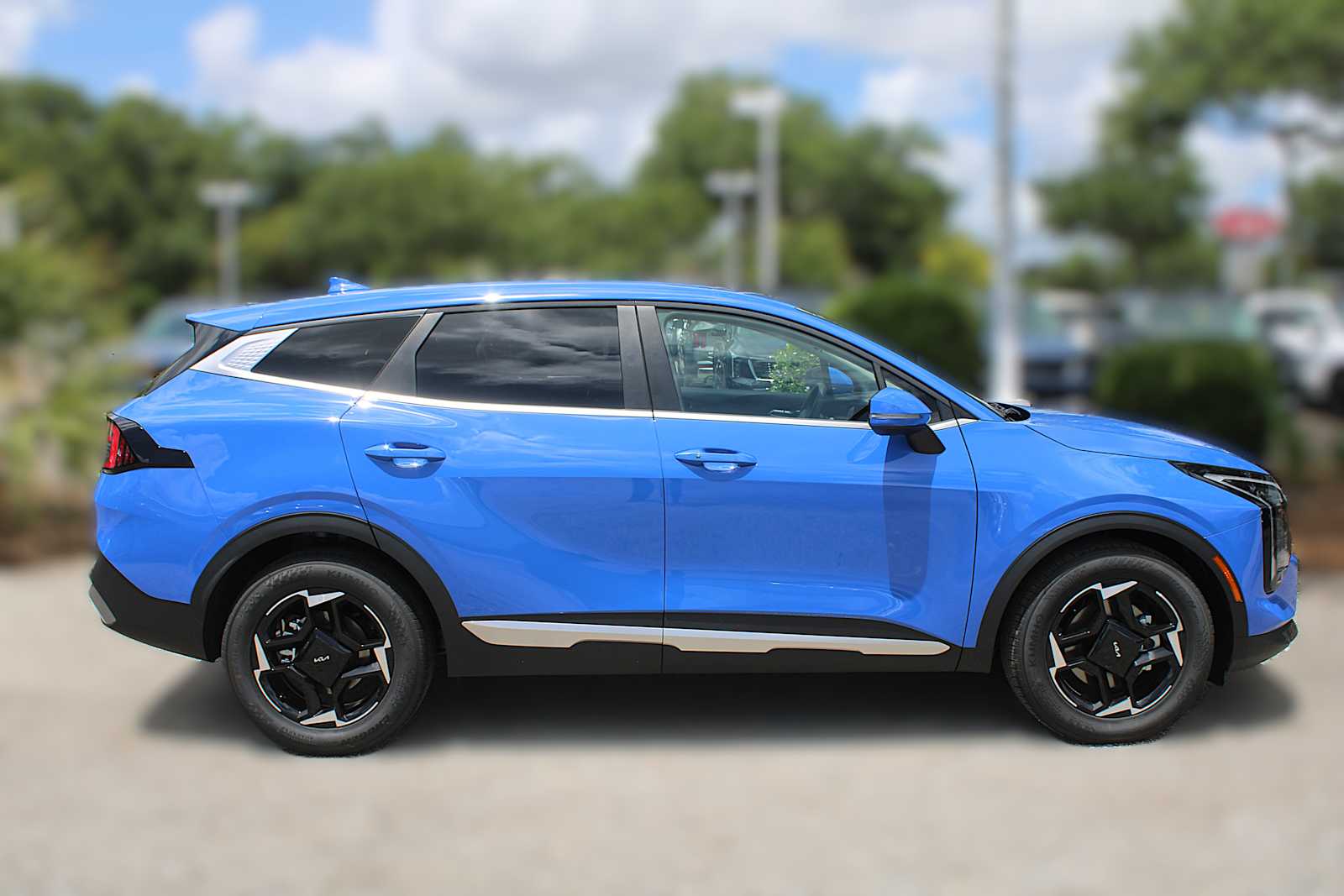 2026 Kia Sportage EX photo 4