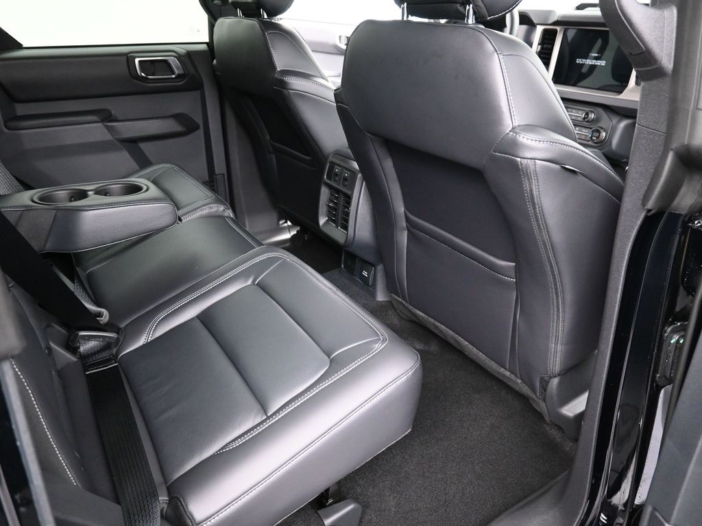 2025 Ford Bronco Outer Banks photo 20