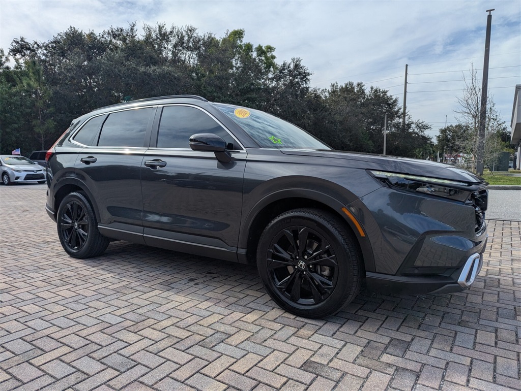 2024 Honda CR-V Sport Touring's photo