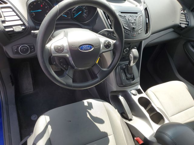 2016 Ford Escape SE photo 2