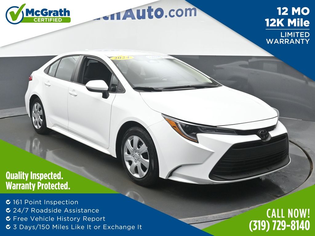 2024 Toyota Corolla LE's photo