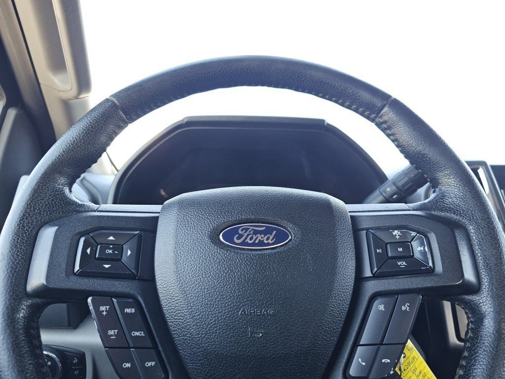 2015 Ford F-150 XLT photo 27