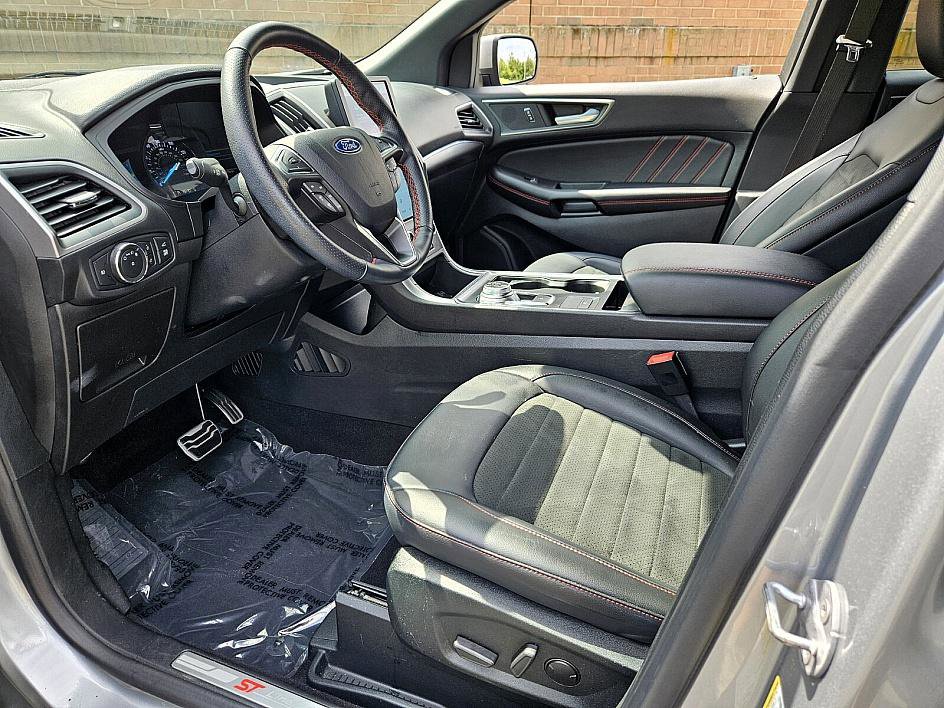 2022 Ford Edge ST-Line photo 7