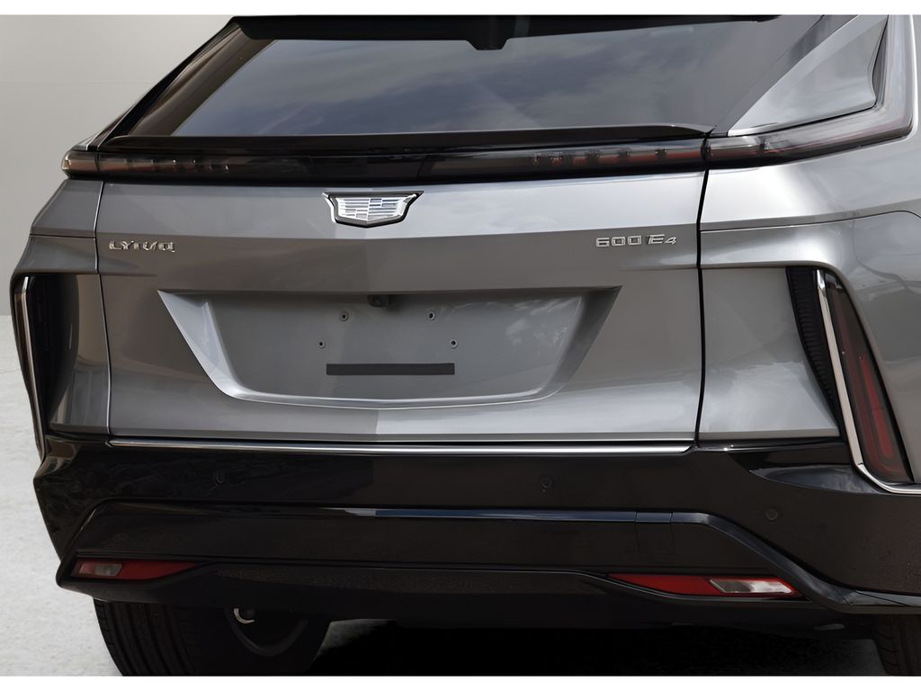 2025 Cadillac Lyriq Luxury photo 23