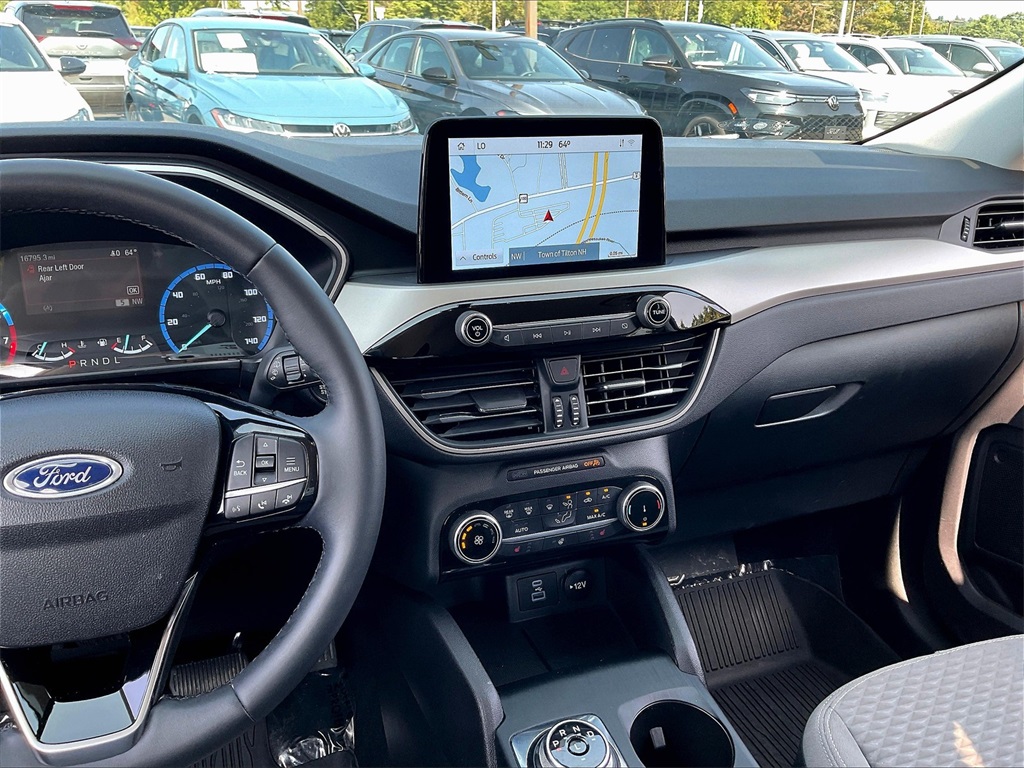 2022 Ford Escape SE photo 17