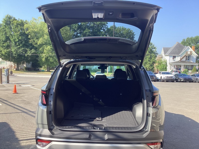 2025 Hyundai Tucson SEL Convenience photo 8