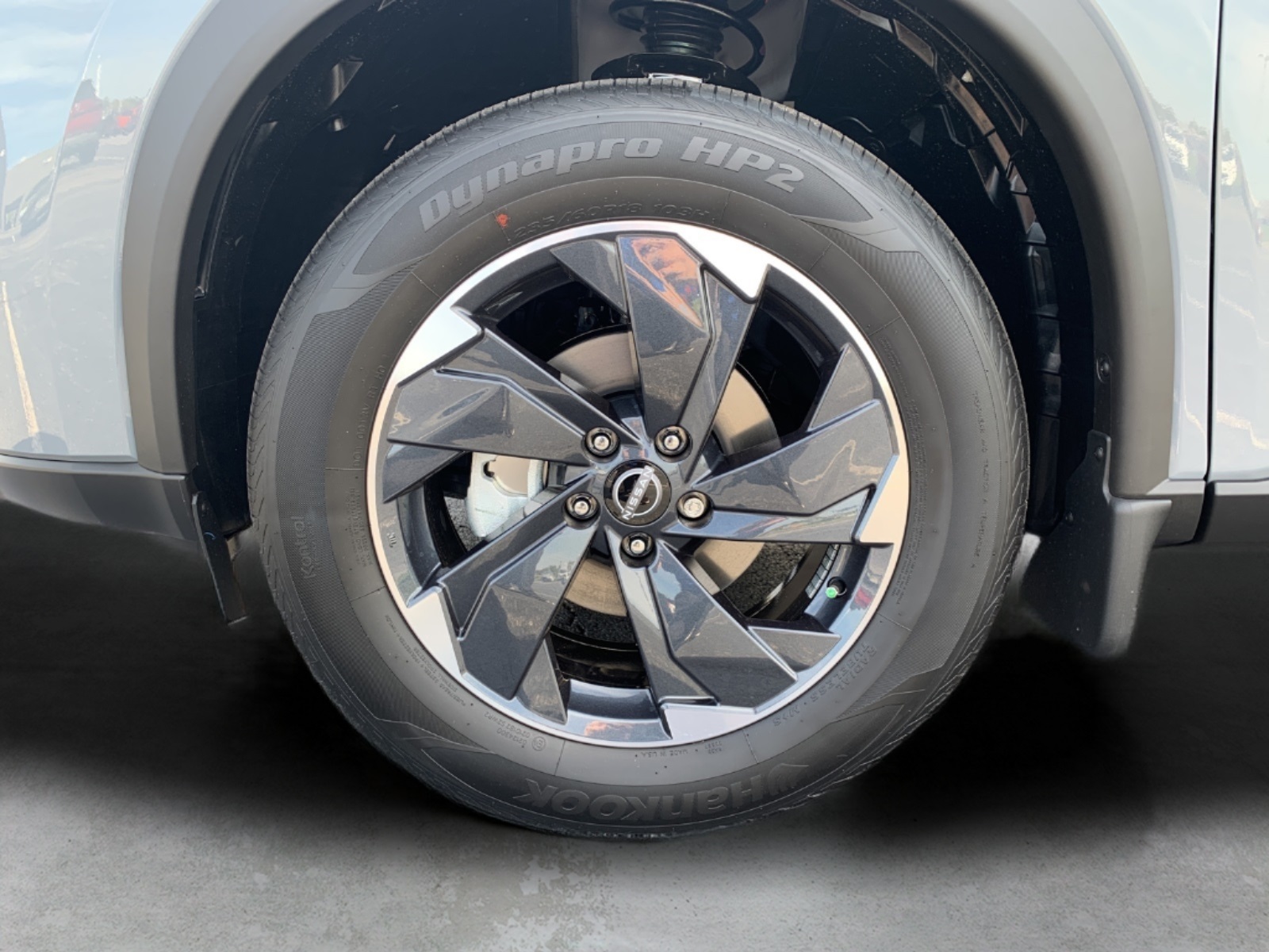 2026 Nissan Rogue SV photo 10