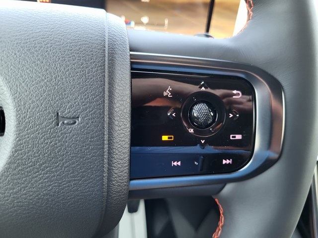 2025 Nissan Armada photo 22