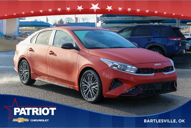 2022 Kia FORTE GT-Line's photo