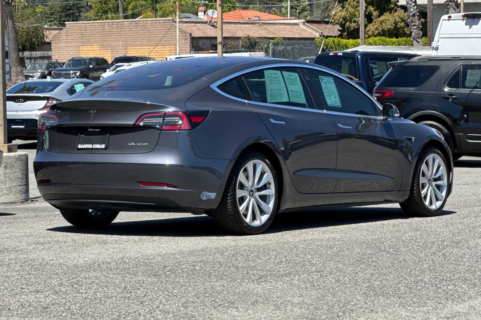 2019 Tesla Model 3 Long Range photo 4