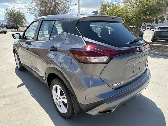 2025 Nissan Kicks Play S photo 6