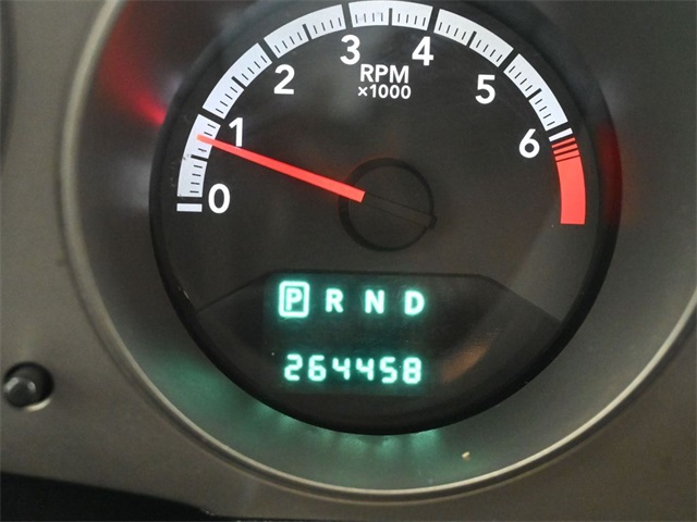 2010 Dodge Avenger SXT photo 7