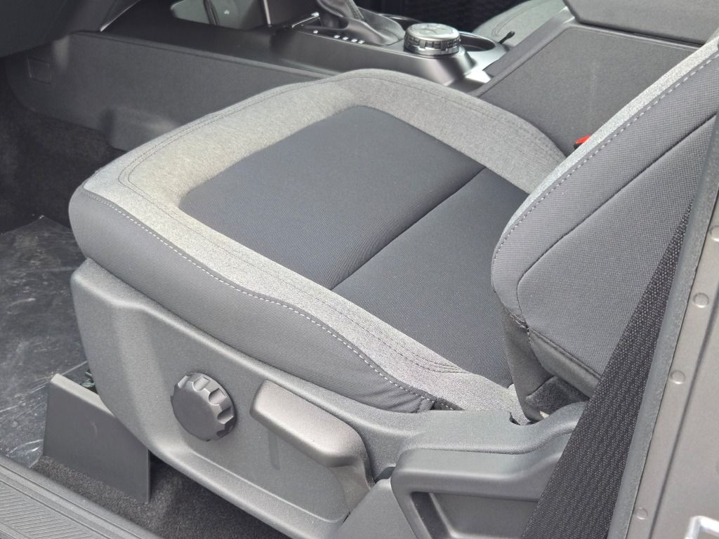 2025 Ford Bronco Base photo 12