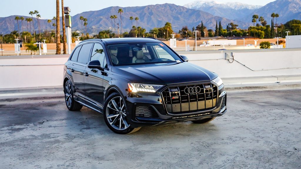 2023 Audi SQ7 Prestige's photo