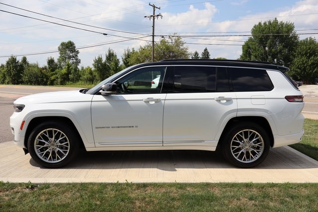 2025 Jeep Grand Cherokee L Summit photo 27
