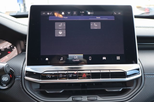 2025 Jeep Compass Altitude photo 17