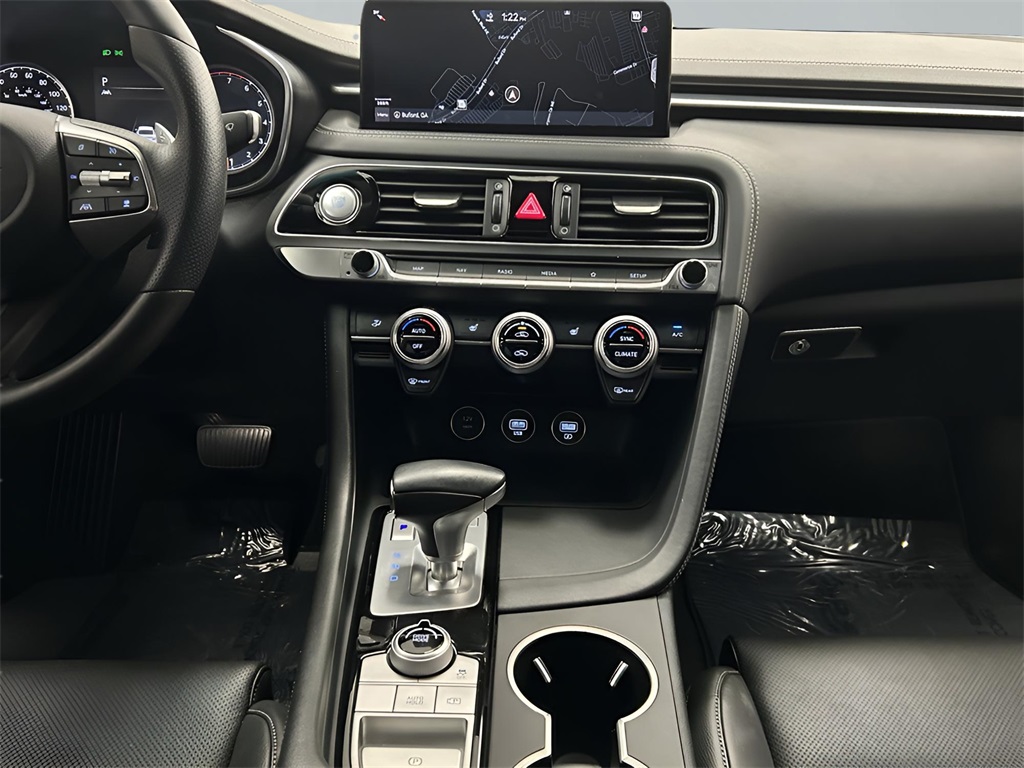 2022 Genesis G70 2.0T photo 17