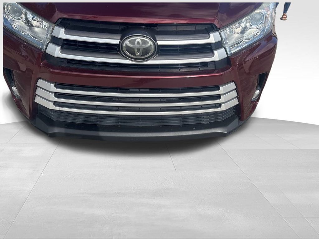 2017 Toyota Highlander XLE photo 6