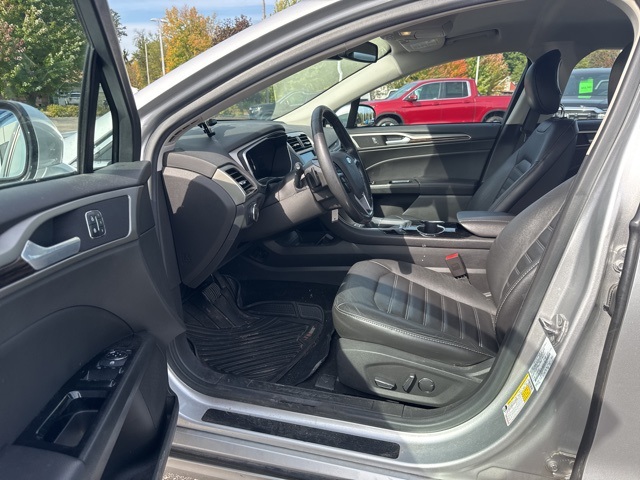 2014 Ford Fusion SE photo 9