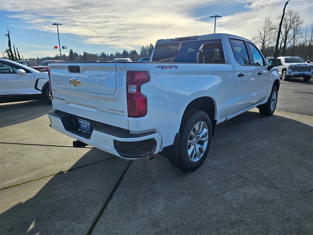 2025 Chevrolet Silverado 1500 Custom photo 5