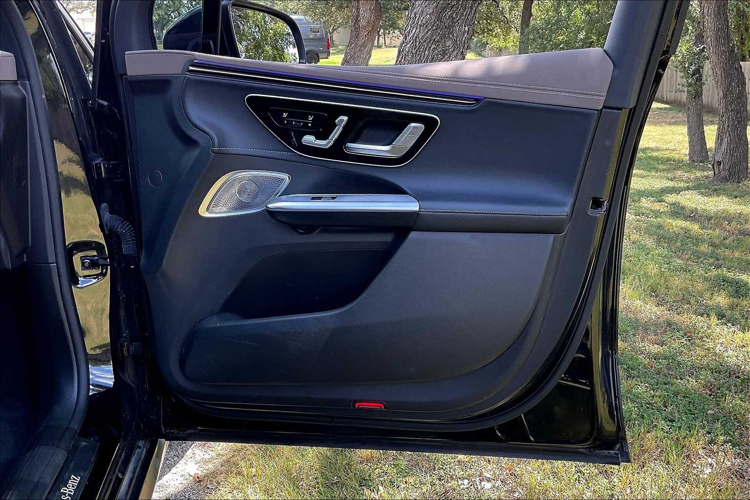 2023 Mercedes Benz EQE SUV 350 photo 21