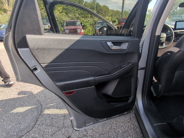 2022 Ford Escape Hybrid SEL photo 37