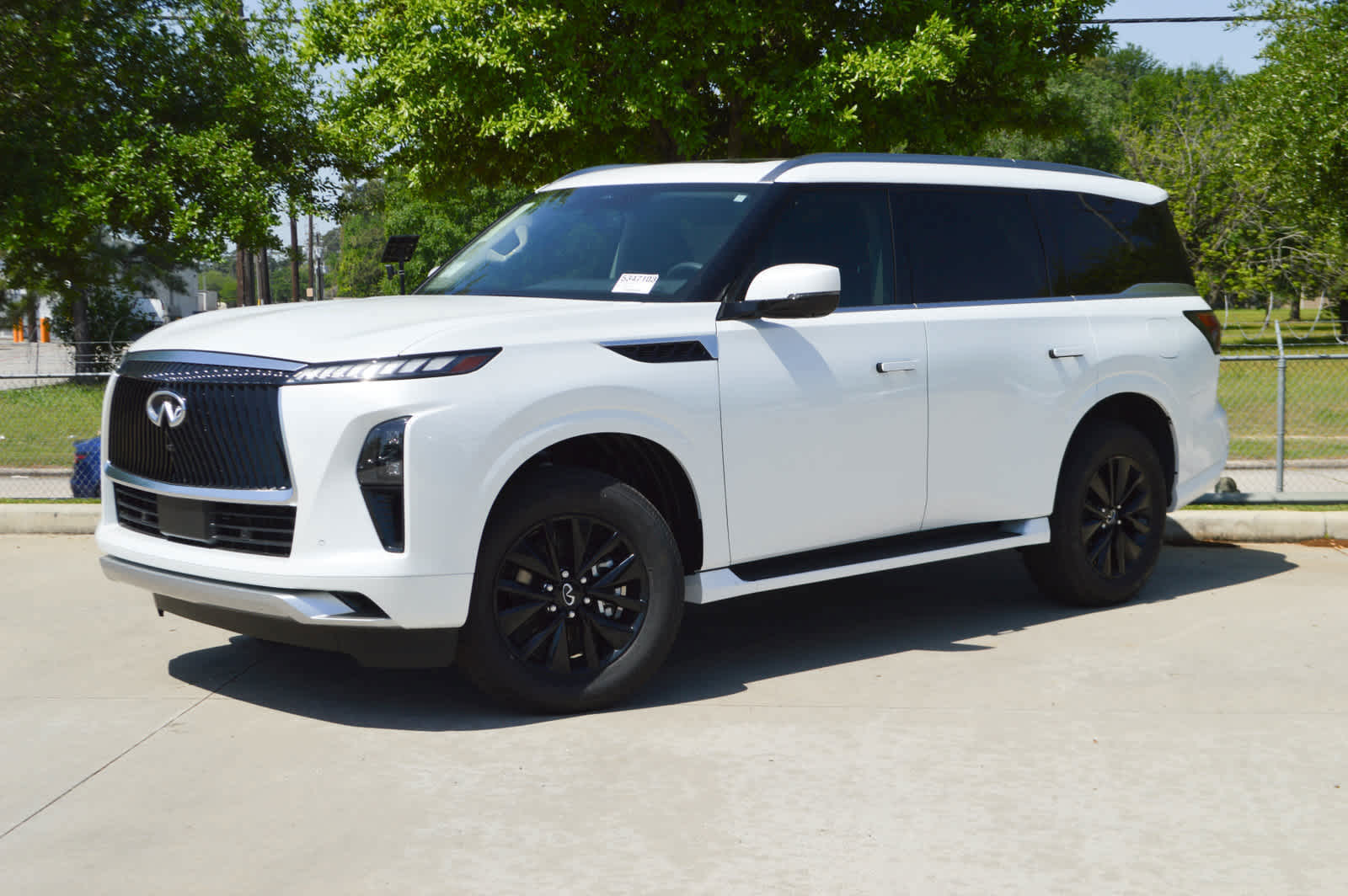 2025 INFINITI QX80 PURE 2WD