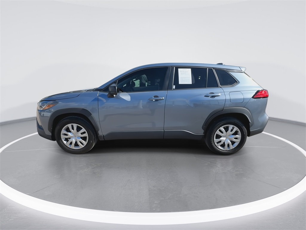 2022 Toyota Corolla Cross L photo 5