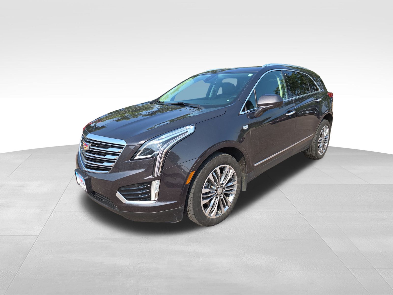 Used 2017 Cadillac XT5 Premium Luxury with VIN 1GYKNERS0HZ240551 for sale in Luverne, Minnesota
