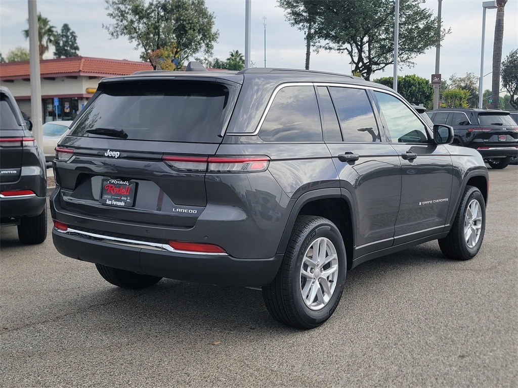 2025 Jeep Grand Cherokee Laredo X photo 4
