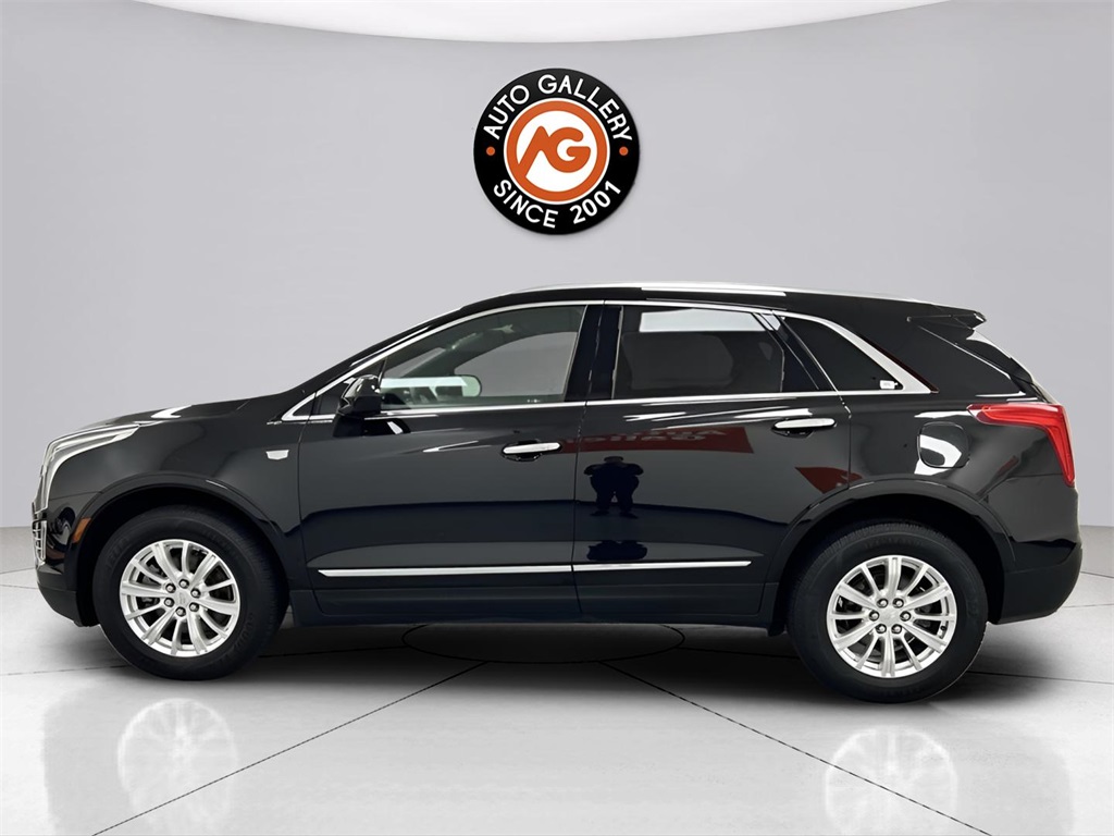 2017 Cadillac XT5 Base photo 2
