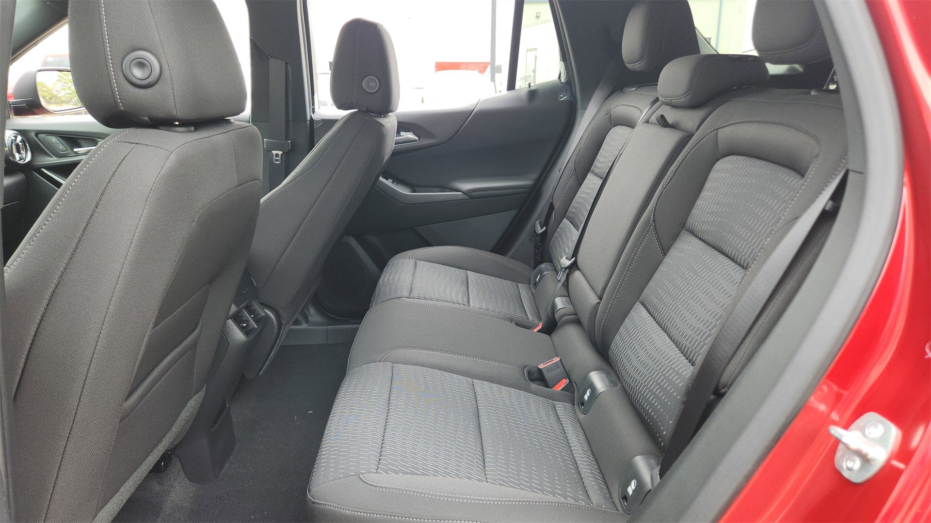 2026 Chevrolet Equinox LT photo 18