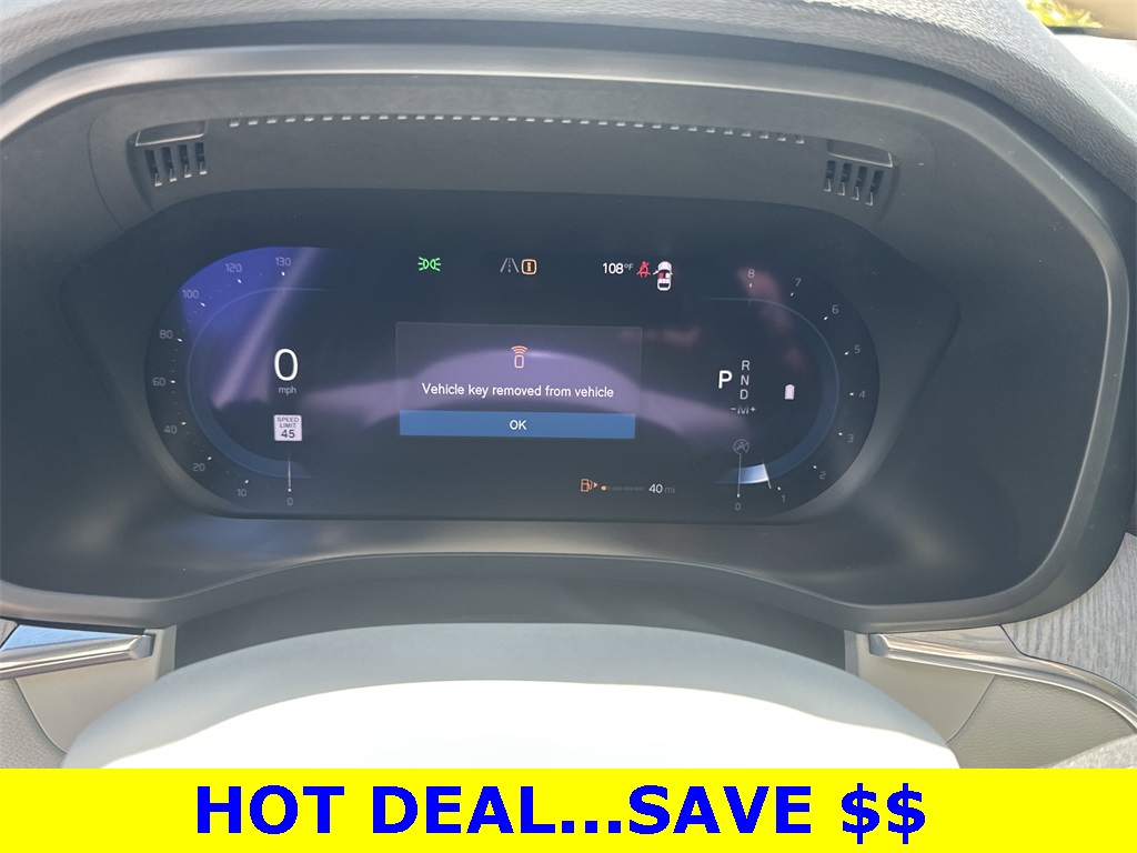 2023 Volvo XC60 B5 Plus photo 18