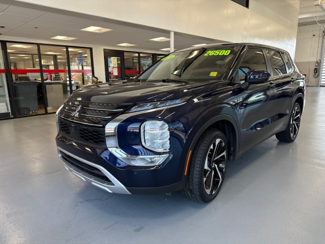 2024 Mitsubishi Outlander SE