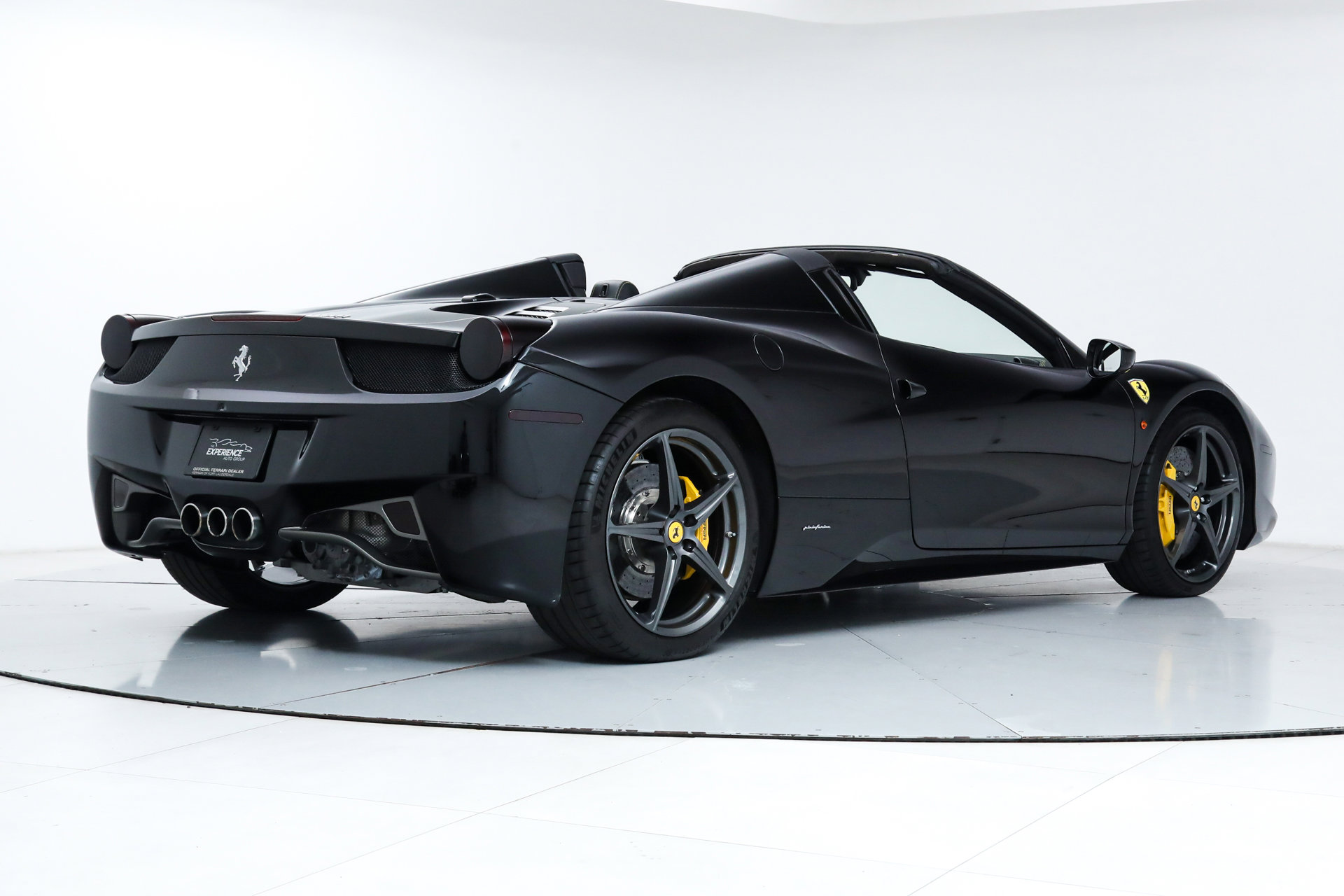 2013 Ferrari 458 Spider photo 3