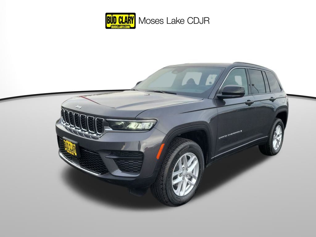 2025 Jeep Grand Cherokee Laredo's photo