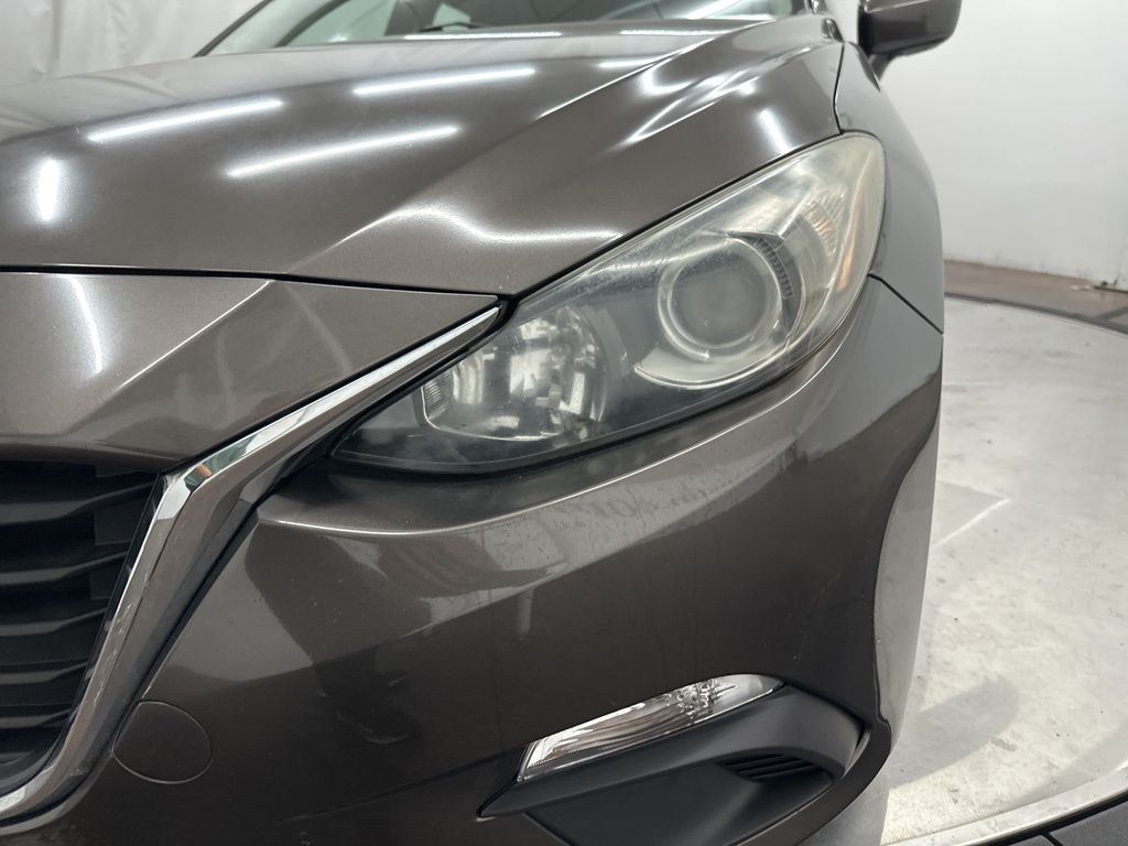 2015 Mazda Mazda3 i Sport photo 22
