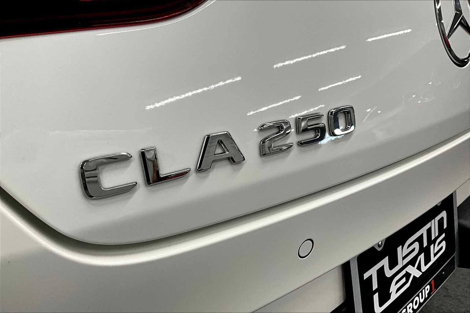 2025 Mercedes Benz CLA 250 photo 8
