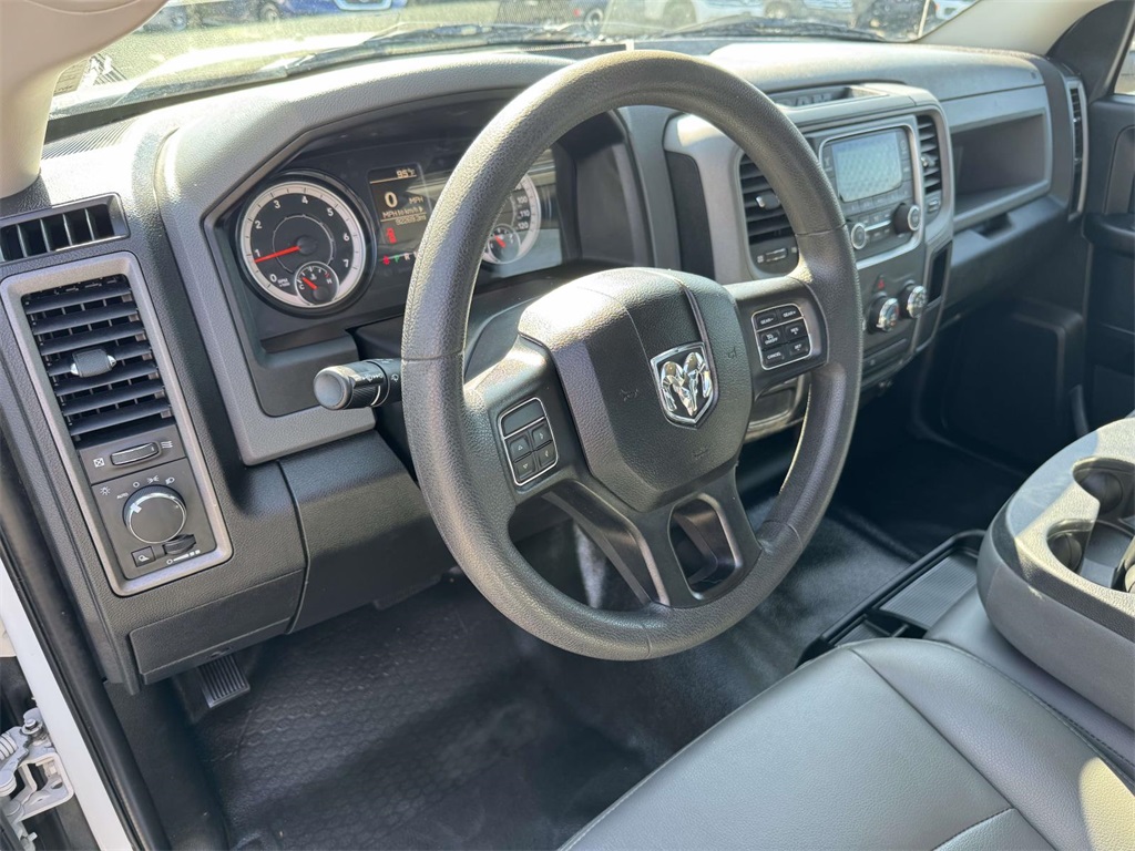2020 Ram 1500 Classic Tradesman photo 2